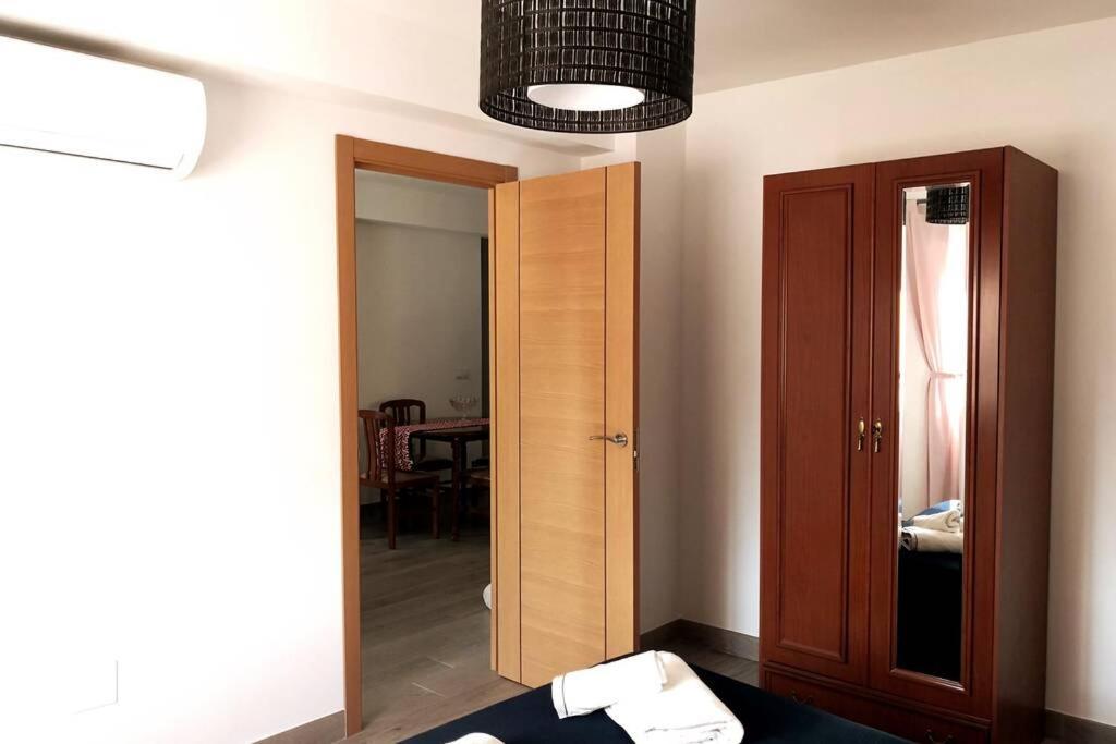 Confortable Y Luminoso Piso 5 Camas مالقة المظهر الخارجي الصورة