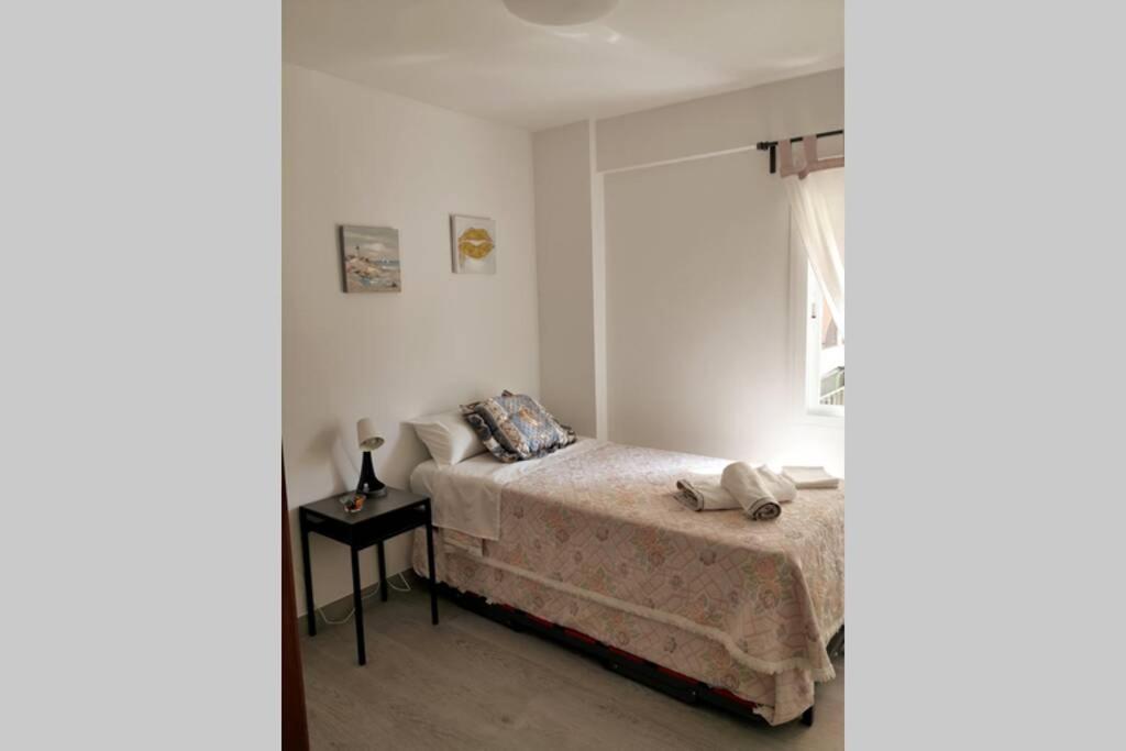 Confortable Y Luminoso Piso 5 Camas مالقة المظهر الخارجي الصورة