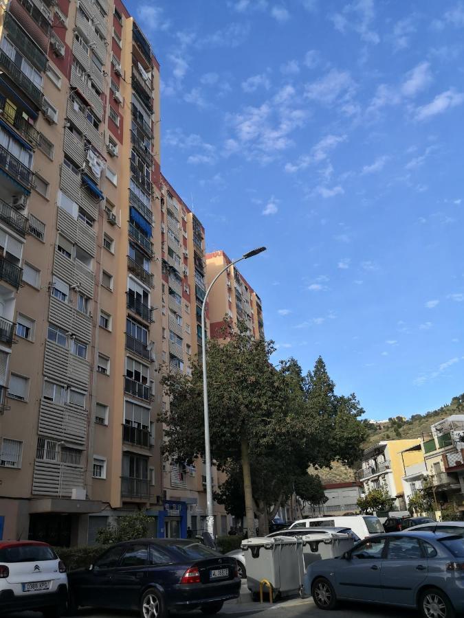 Confortable Y Luminoso Piso 5 Camas مالقة المظهر الخارجي الصورة