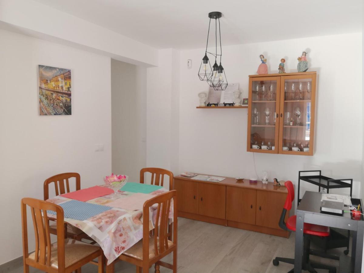 Confortable Y Luminoso Piso 5 Camas مالقة المظهر الخارجي الصورة