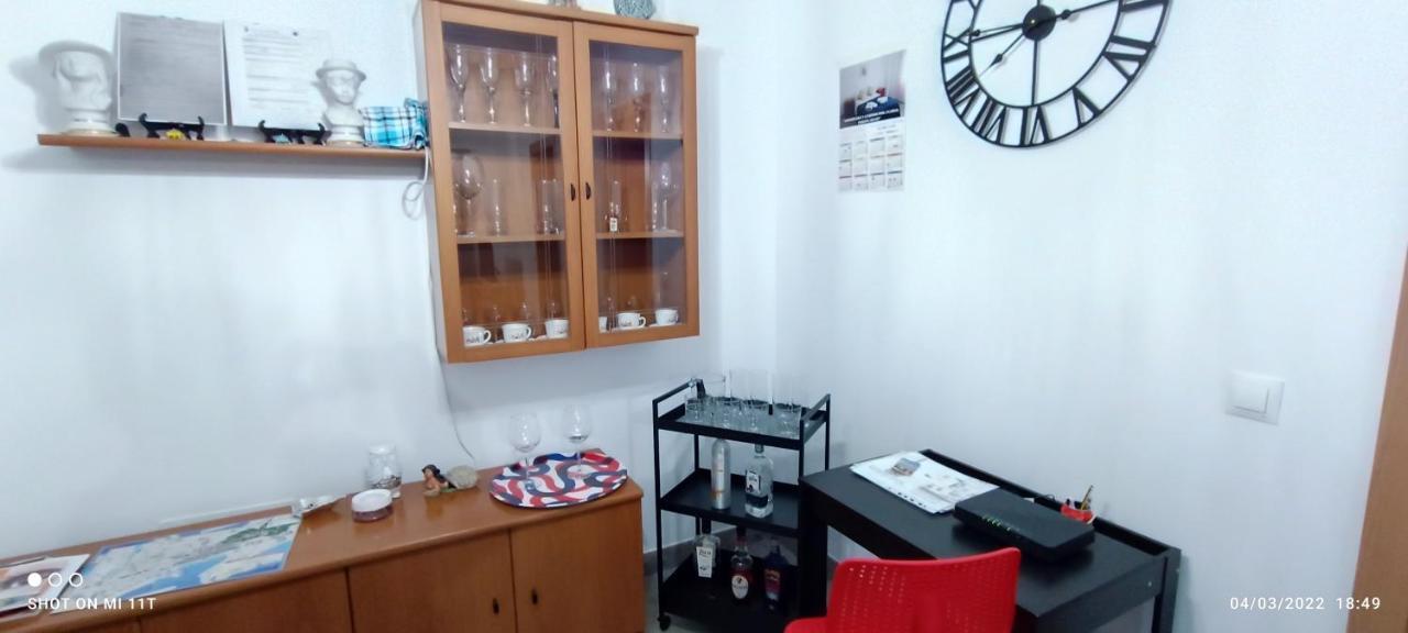 Confortable Y Luminoso Piso 5 Camas مالقة المظهر الخارجي الصورة